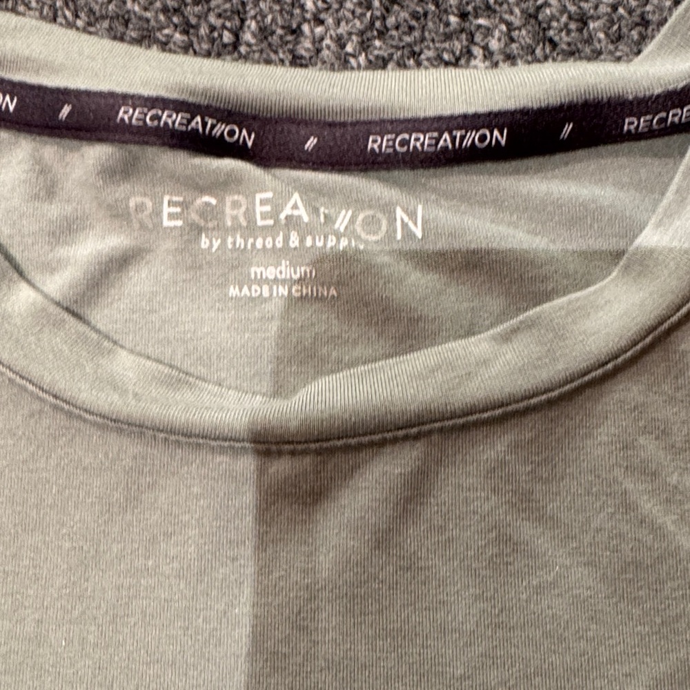 Recreation by Thread and supply Green modal t shirt size medium - Picture 2 of 4